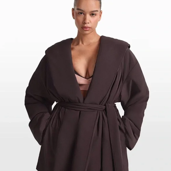 Nike Skims Woven Nylon Wrap Coat NWOT MEDIUM - Picture 4 of 4